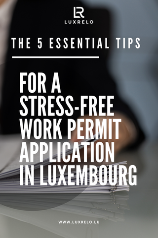 Guide cover: simplifying work permit applications in Luxembourg
